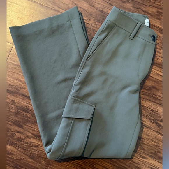 Wilfred Green Wide Leg Cargo Pants - Picture 3 of 4